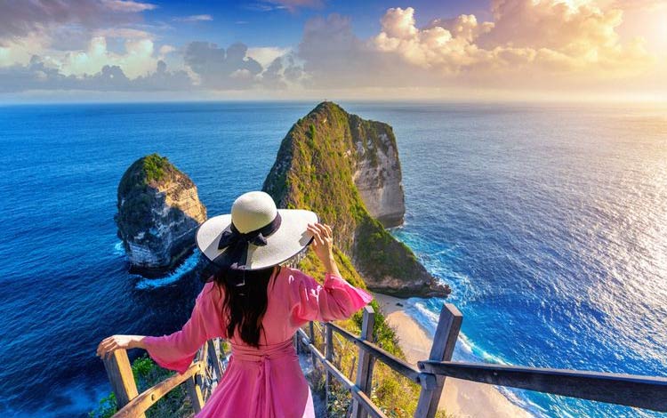 Tren Work From Bali, Seru di Foto Tapi Ribet di Nyata